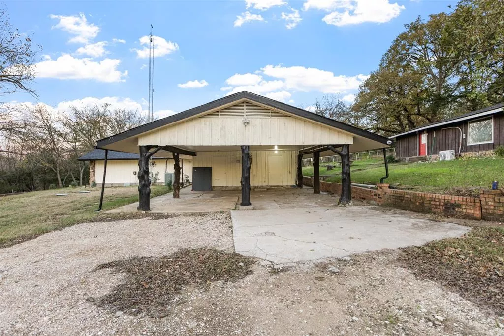 10431 Lakeview Trail, Quinlan, Texas 75474