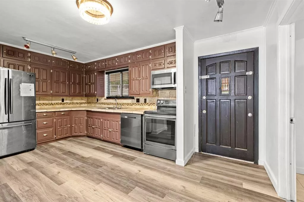 10431 Lakeview Trail, Quinlan, Texas 75474