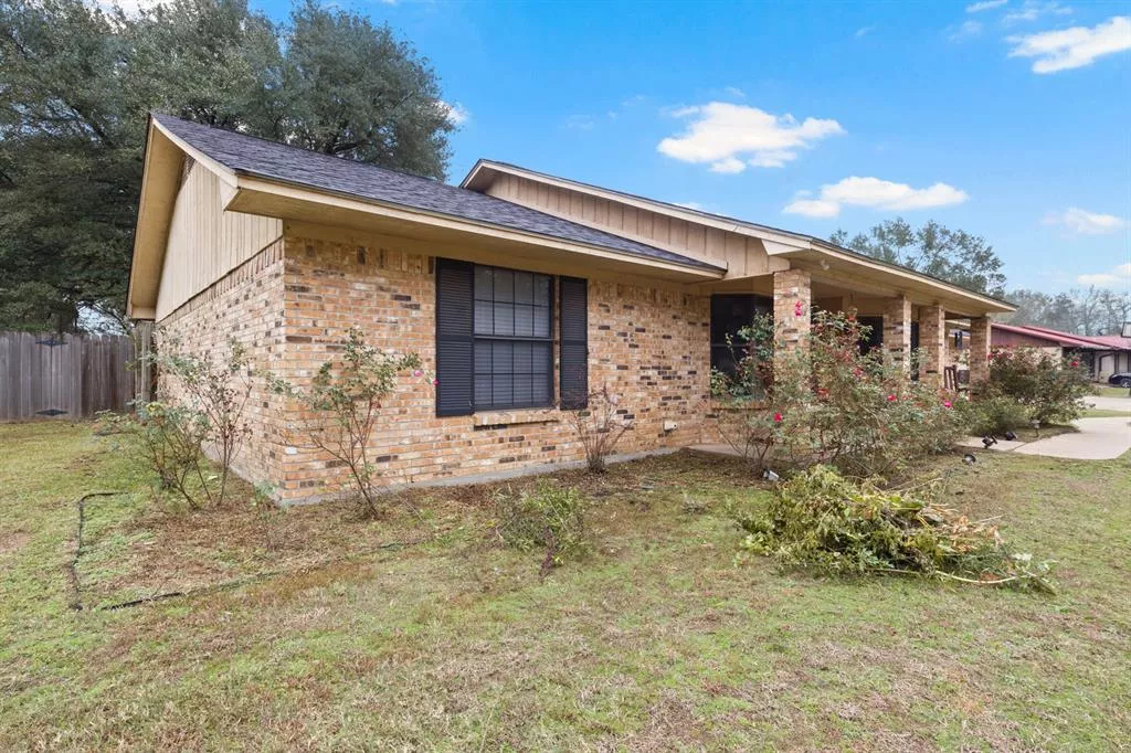 195 County Road 4164 Pittsburg, Texas 75686