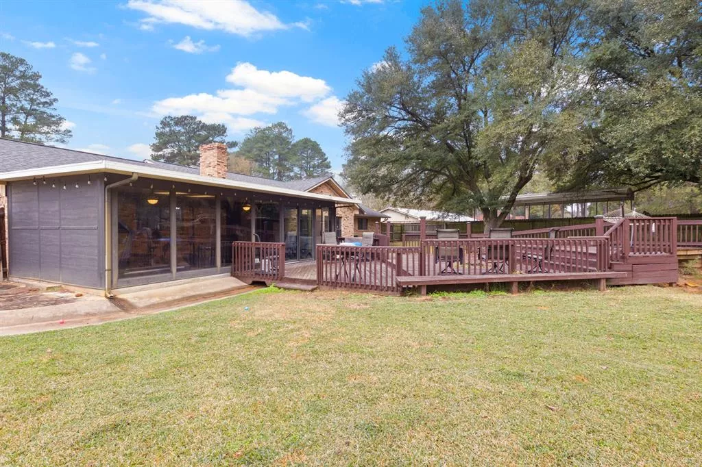 195 County Road 4164 Pittsburg, Texas 75686