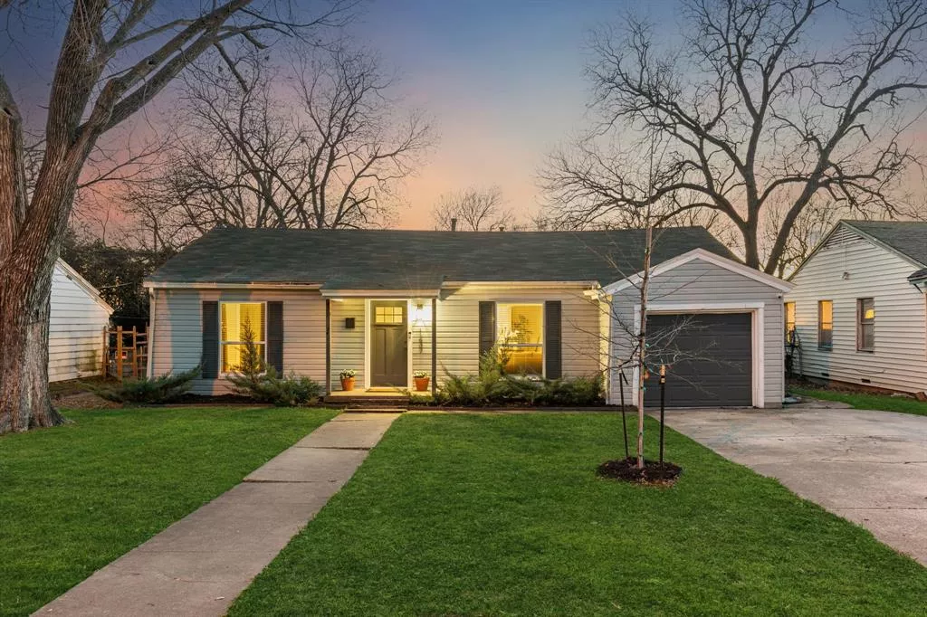 1237 Fuller Drive, Dallas, Texas 75218