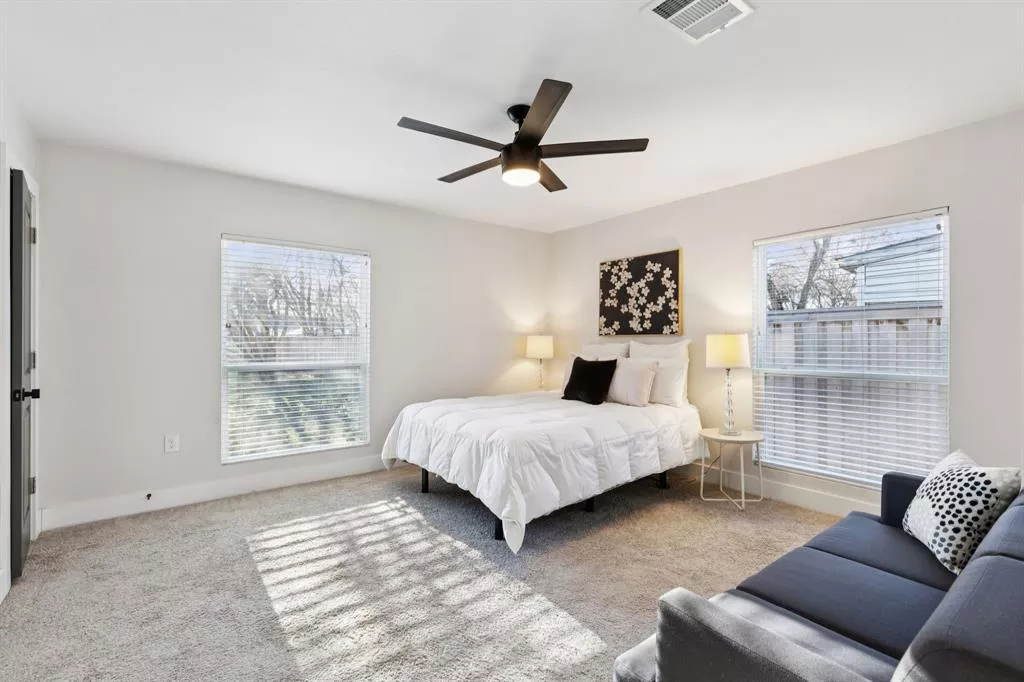 1237 Fuller Drive, Dallas, Texas 75218