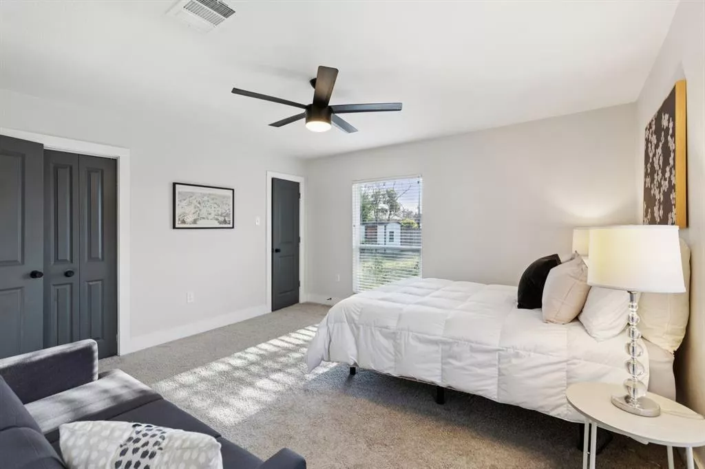 1237 Fuller Drive, Dallas, Texas 75218