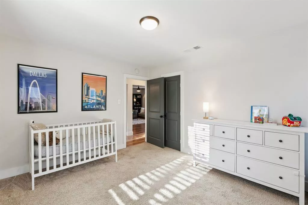 1237 Fuller Drive, Dallas, Texas 75218