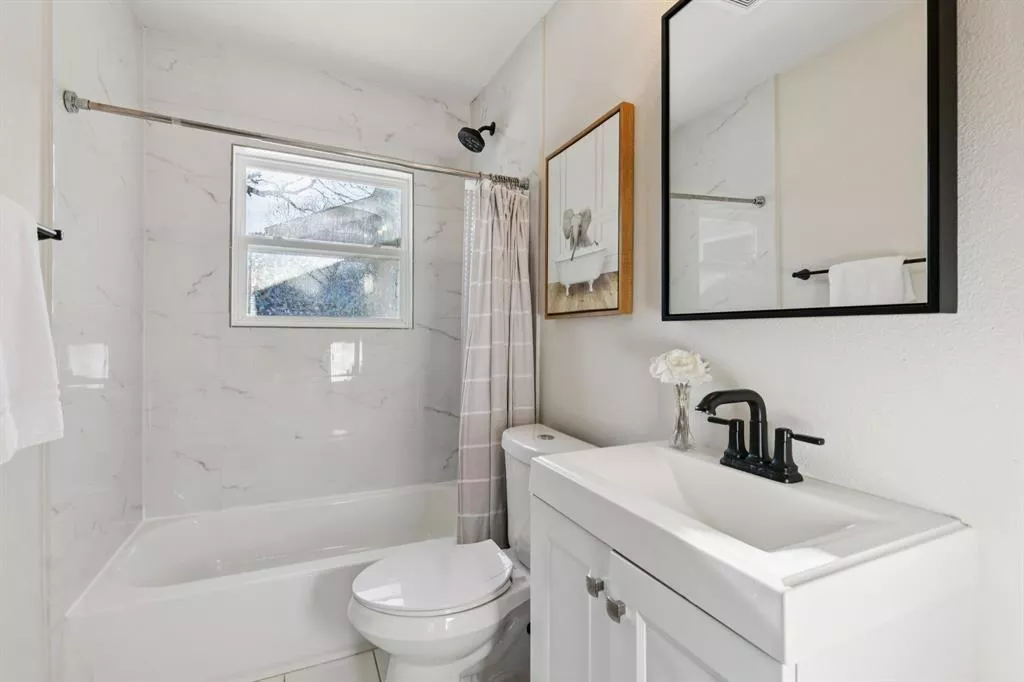 1237 Fuller Drive, Dallas, Texas 75218