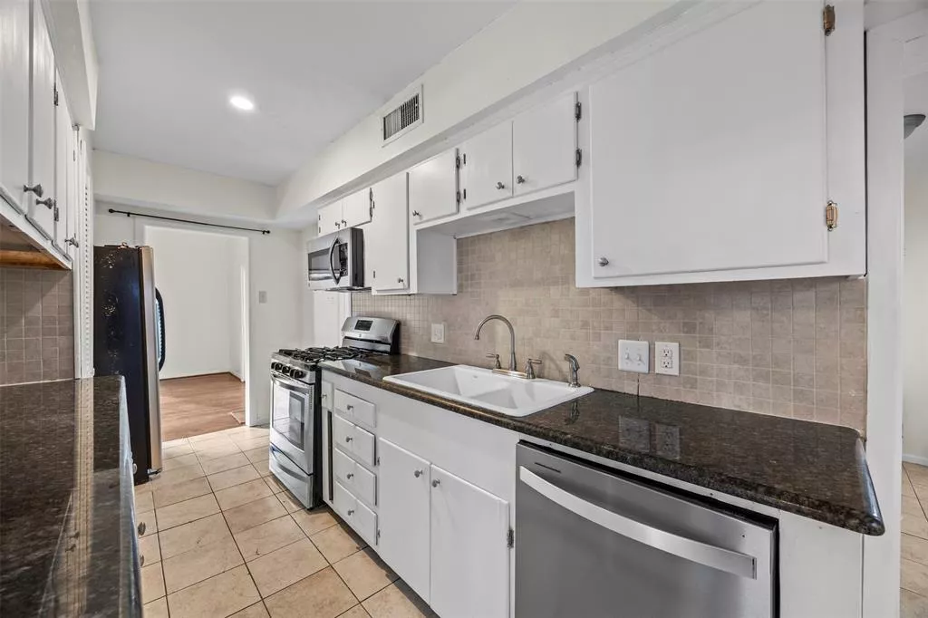 2626 Madera Street, Dallas, Texas 75206