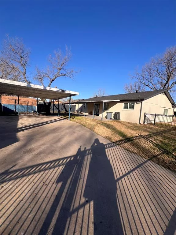 4232 Burly Street, Forest Hill, Texas 76119