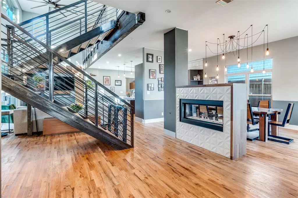 8915 Stanwood Drive, Dallas, Texas 75228