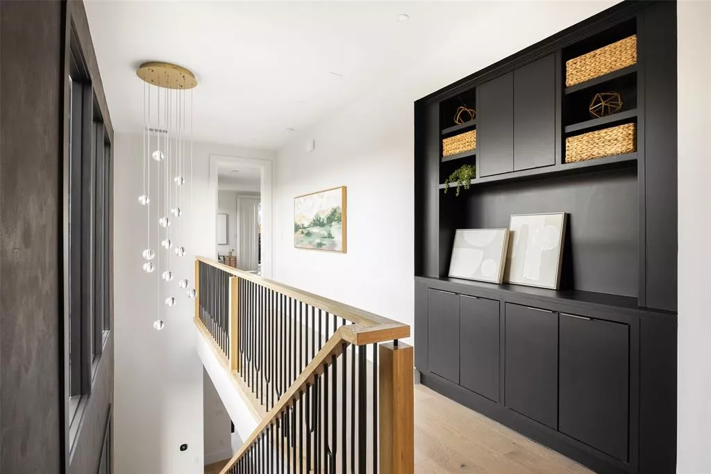 10316 Bel Aire Drive, Dallas, Texas 75218