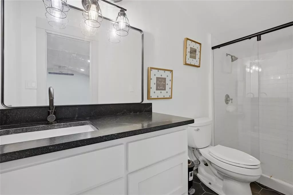 140 Turkey Farm Road, Whitesboro, Texas 76273