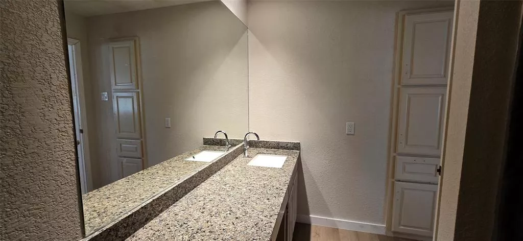 1516 Oak Vista Drive, Dallas, Texas 75232