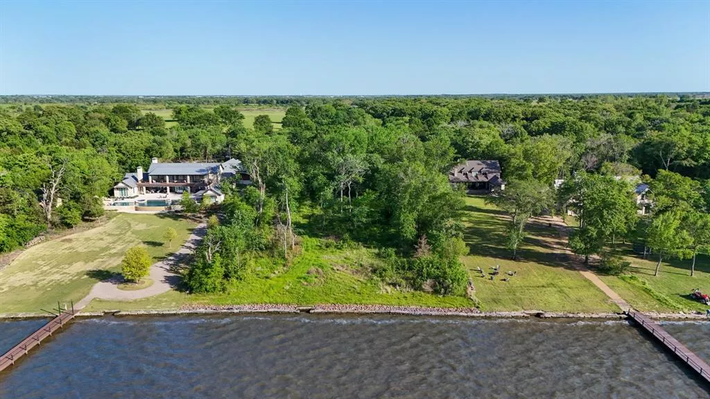 307 Sun Valley, Mabank, Texas 75147