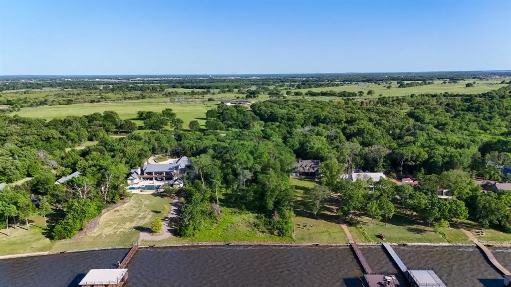 307 Sun Valley, Mabank, Texas 75147