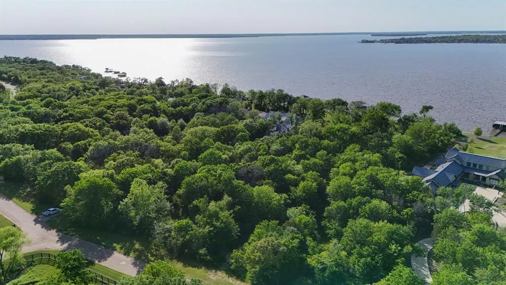 307 Sun Valley, Mabank, Texas 75147