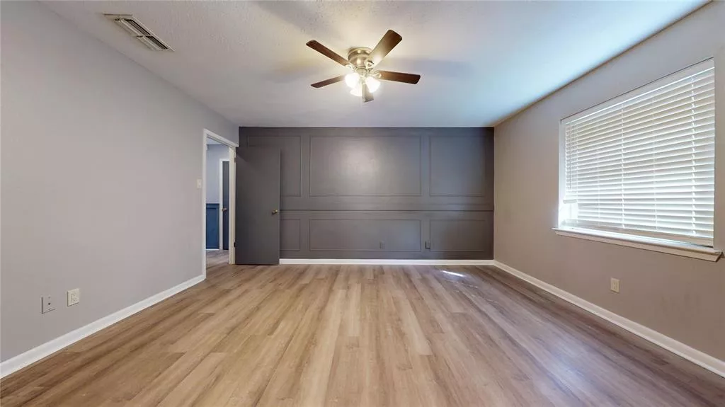 3322 Meadowlark Lane, Denton, Texas 76209