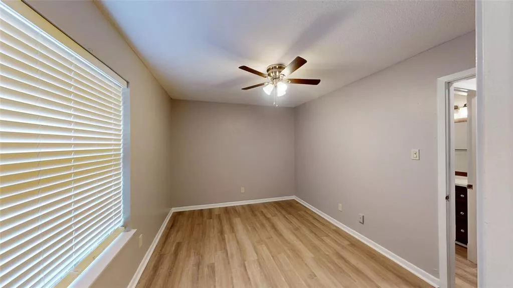 3322 Meadowlark Lane, Denton, Texas 76209