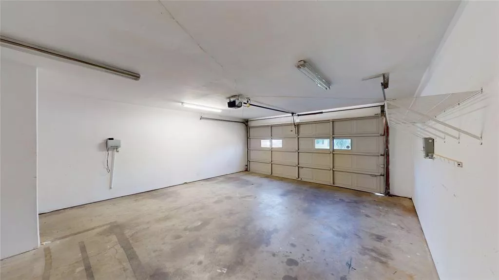 3322 Meadowlark Lane, Denton, Texas 76209