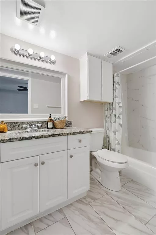 5930 Birchbrook Drive, Unit 217, Dallas, Texas 75206