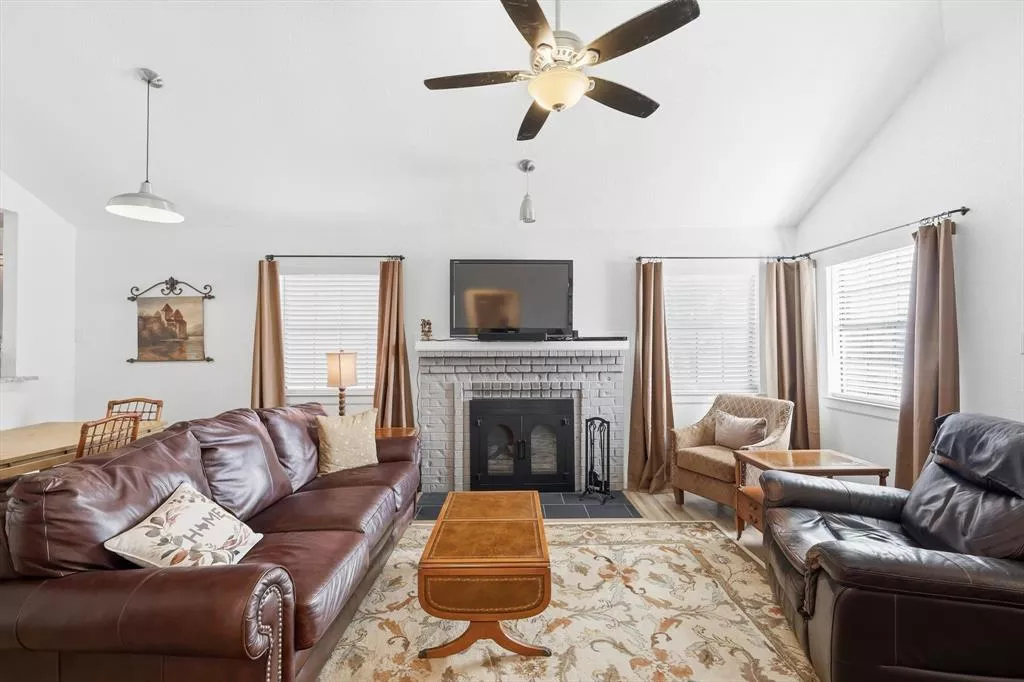 807 Windcrest Drive, Keller, Texas 76248