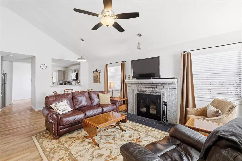 807 Windcrest Drive, Keller, Texas 76248