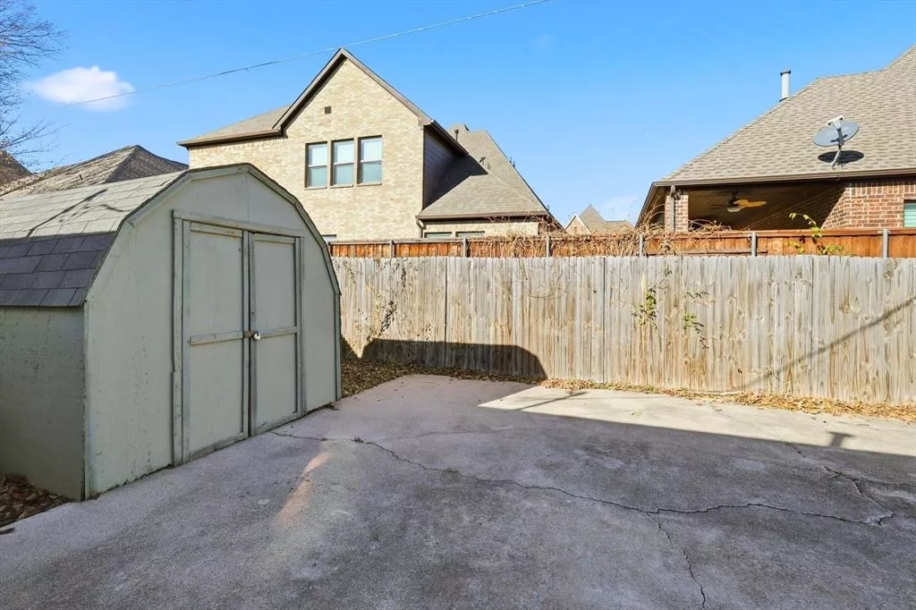 807 Windcrest Drive, Keller, Texas 76248