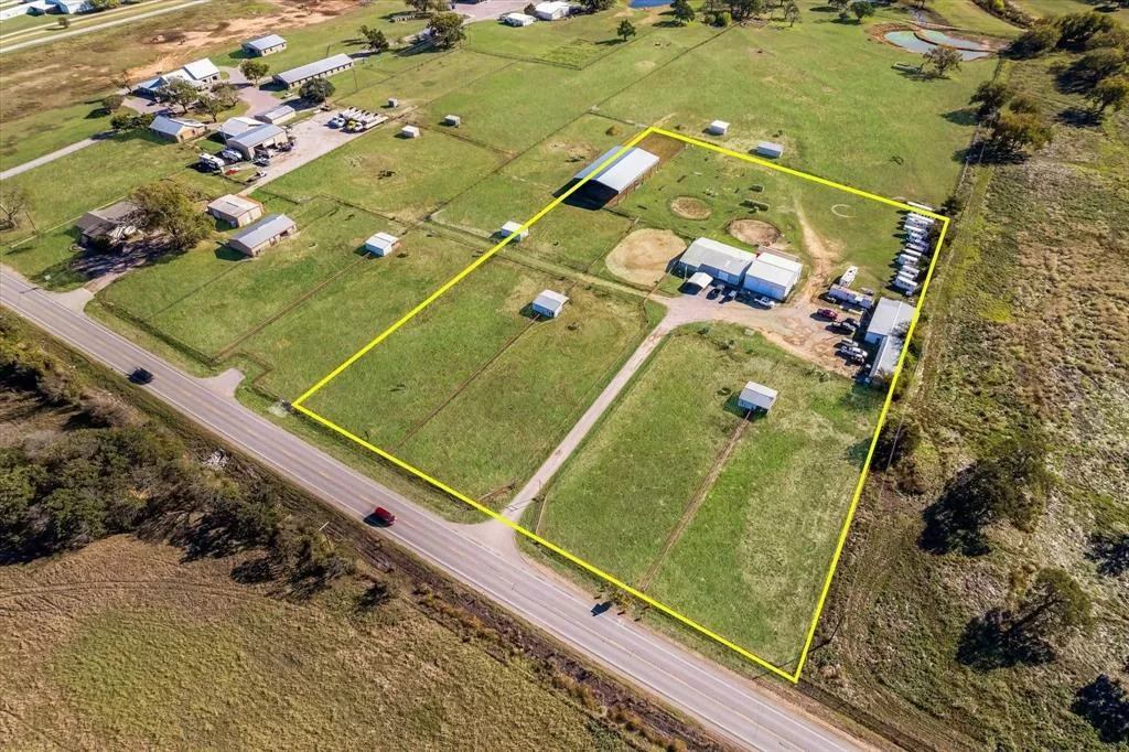 11698 Fm 428 Aubrey, Texas 76227