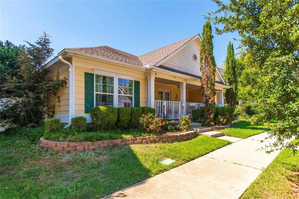 1500 Chestnut Drive, Savannah, Texas 76227