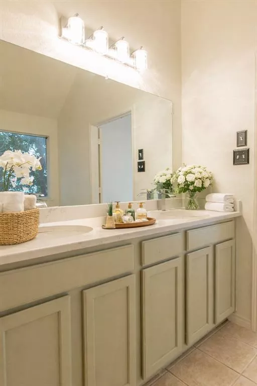 1500 Chestnut Drive, Savannah, Texas 76227