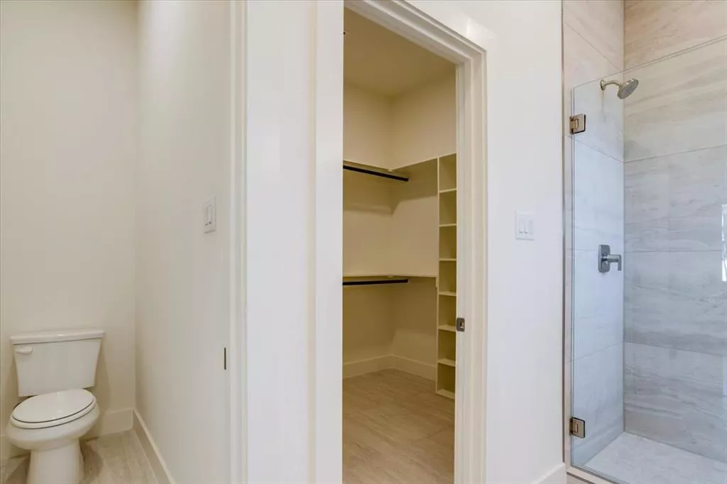 1507 Elk Creek Road, Dallas, Texas 75253