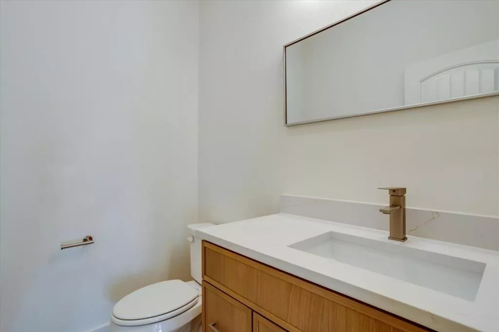 1507 Elk Creek Road, Dallas, Texas 75253