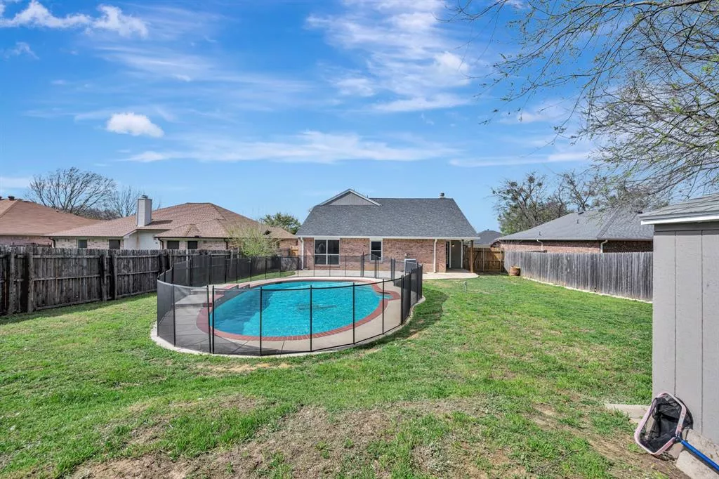 1619 Merritt Drive, Mansfield, Texas 76063