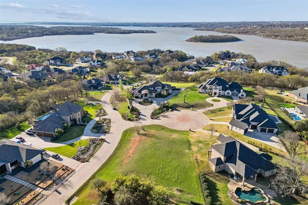 2205 Post Ridge Circle, Corinth, Texas 76210