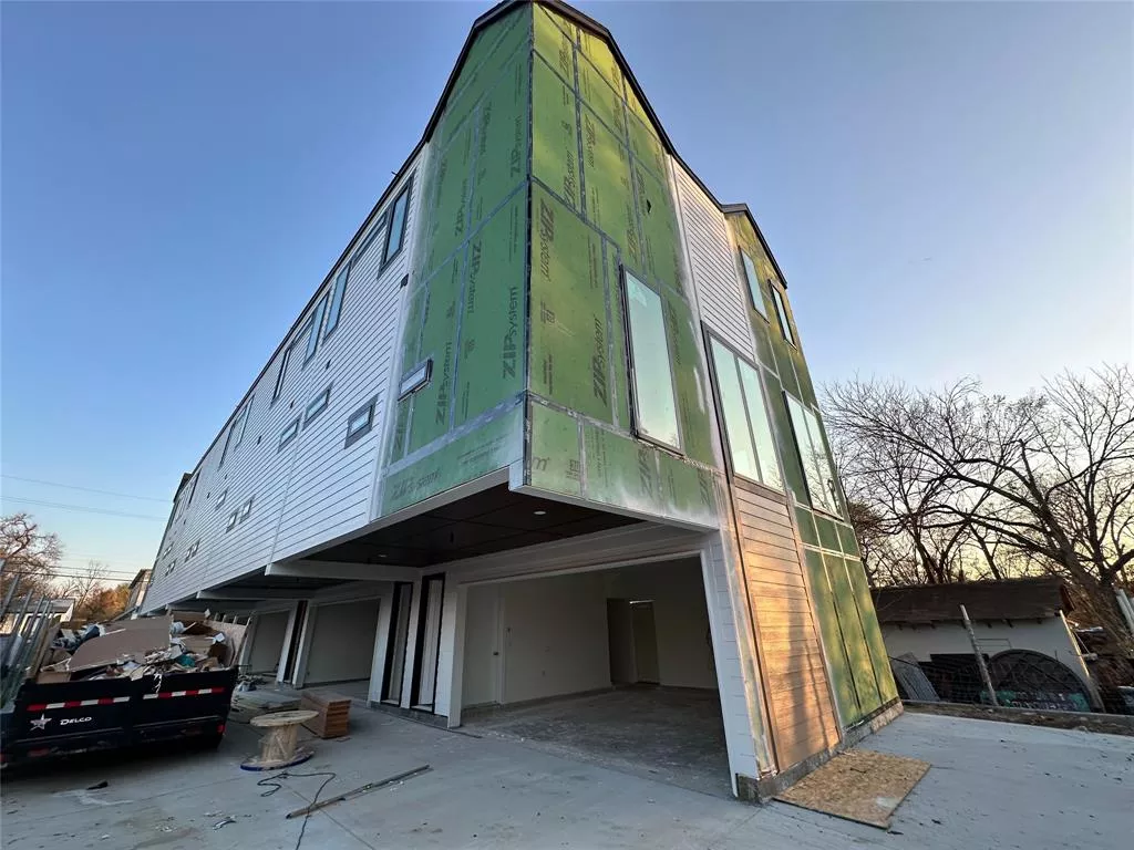 2247 Mail Avenue, Dallas, Texas 75235