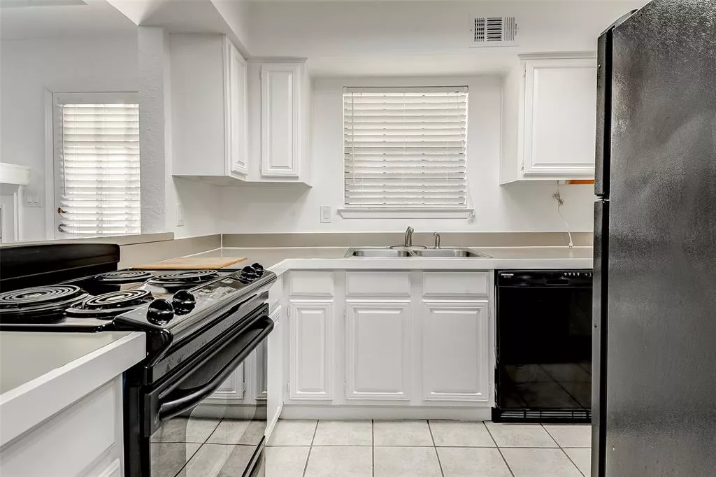 3100 Devonshire Drive, Unit 110, Plano, Texas 75075