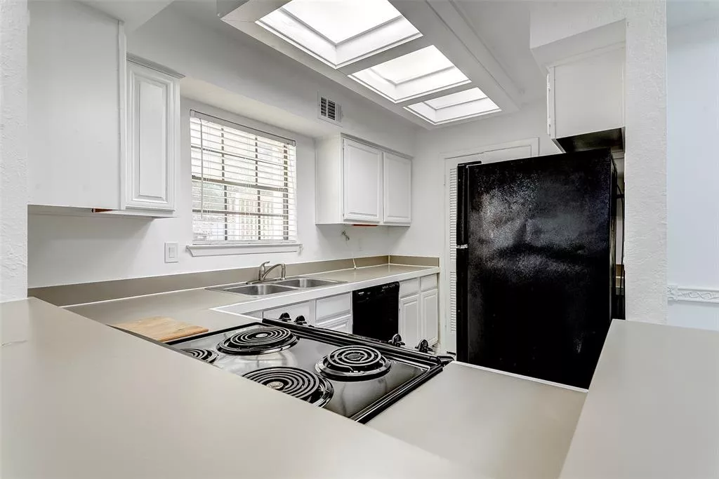 3100 Devonshire Drive, Unit 110, Plano, Texas 75075