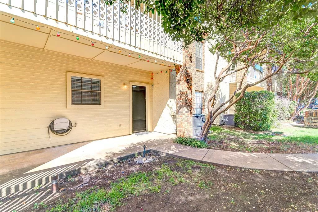 3100 Devonshire Drive, Unit 110, Plano, Texas 75075