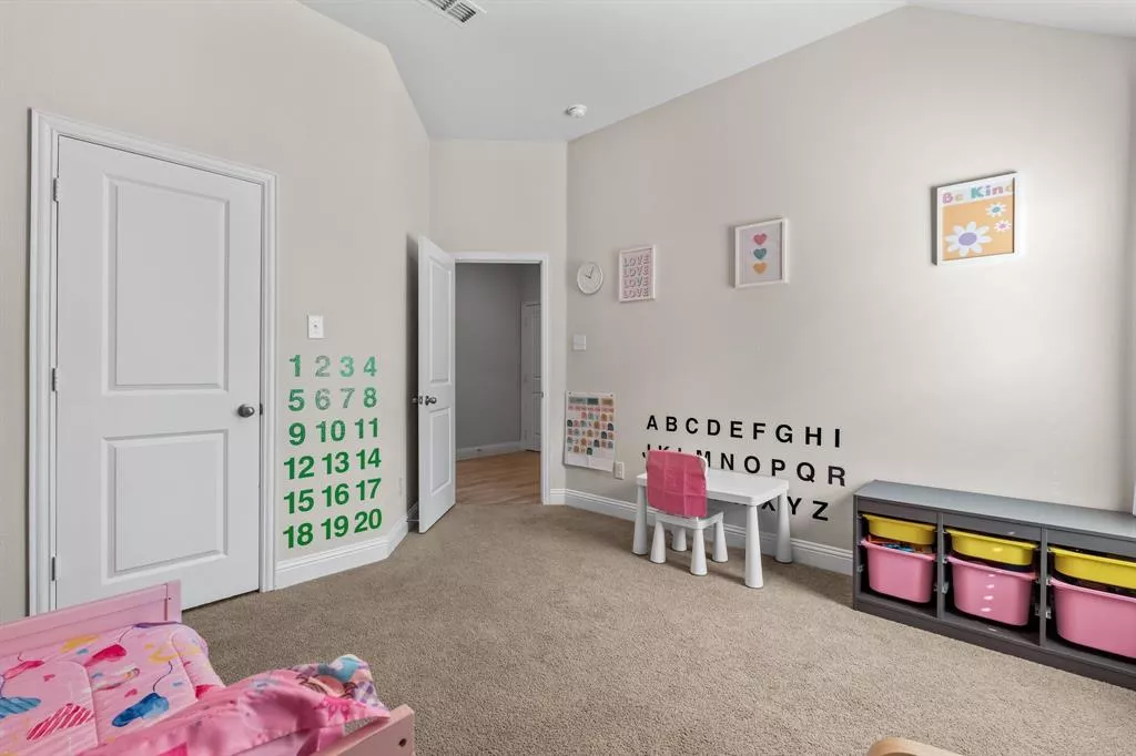 372 Chapel Hill Drive, Forney, Texas 75126