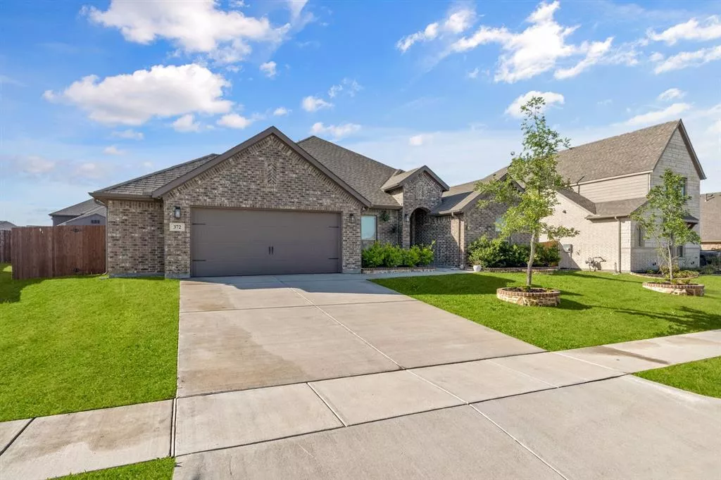 372 Chapel Hill Drive, Forney, Texas 75126