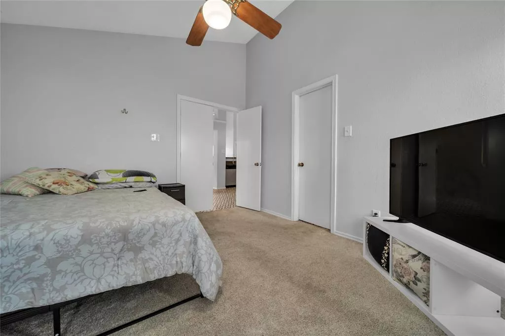 6003 Ivy Glen Drive, Arlington, Texas 76017