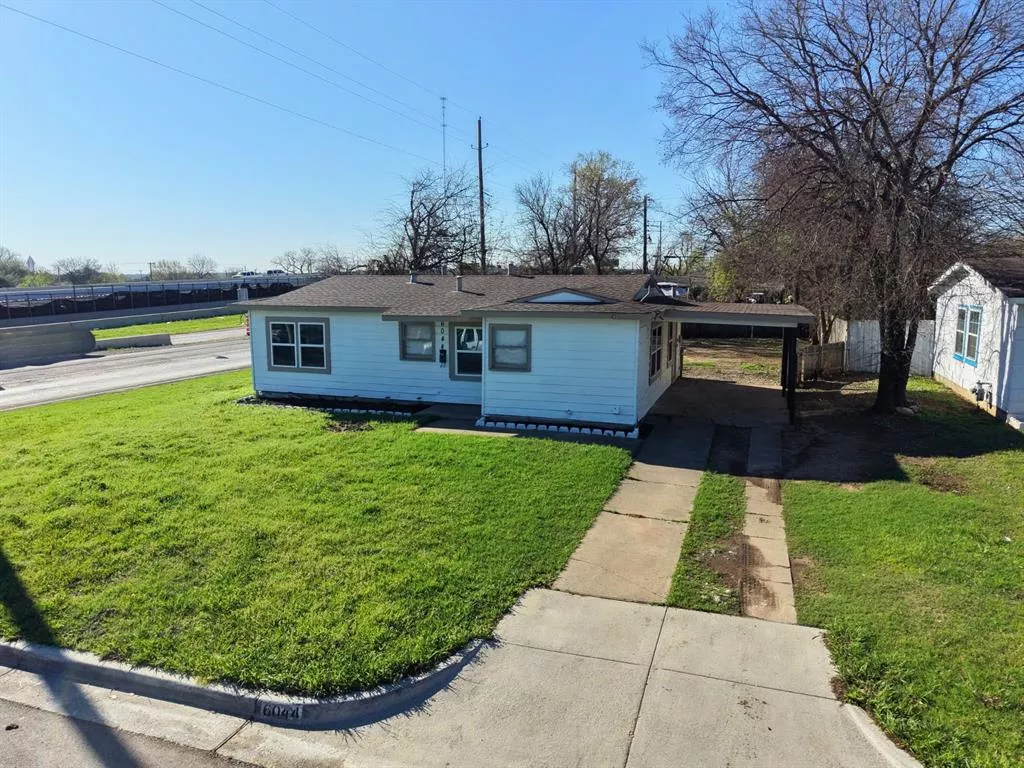 6044 Prothrow Street, Fort Worth, Texas 76112