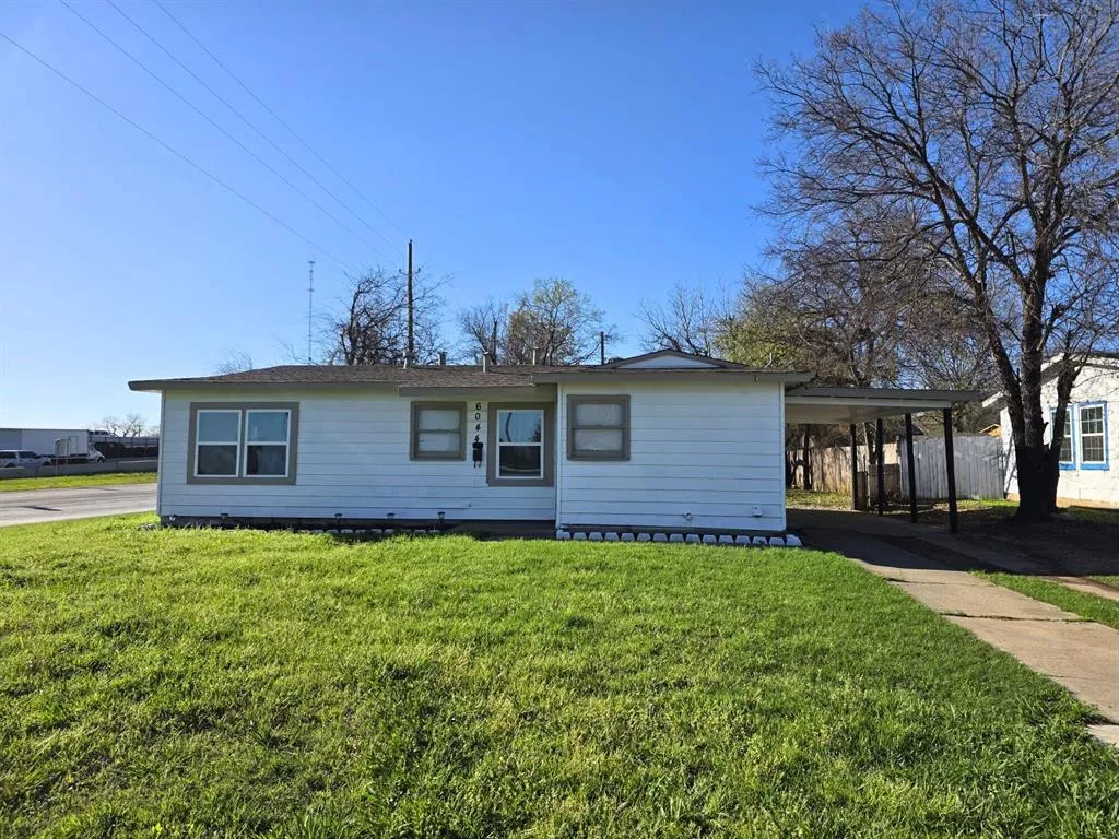 6044 Prothrow Street, Fort Worth, Texas 76112