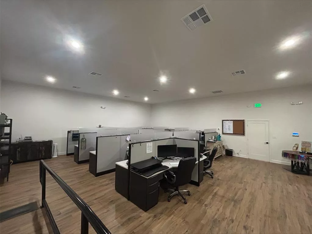 910 18th Street, Plano, Texas 75074