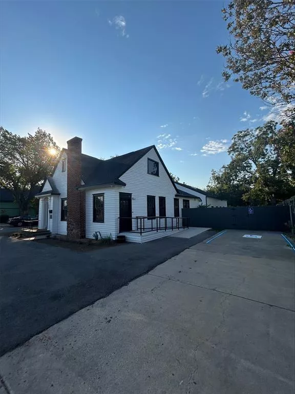 910 18th Street, Plano, Texas 75074