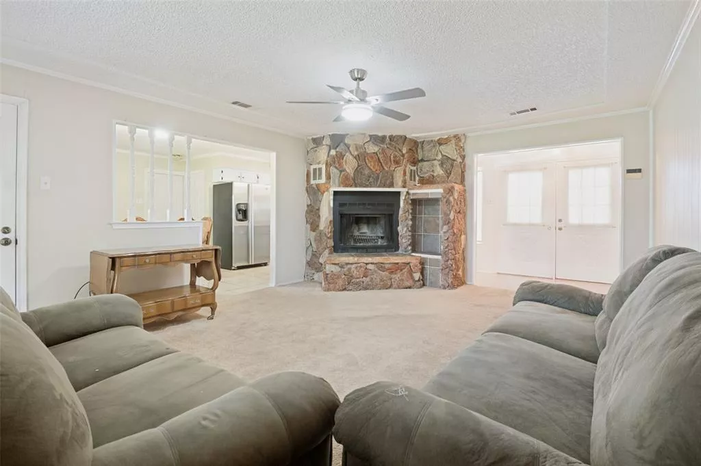 608 Cardinal Drive, Ovilla, Texas 75154
