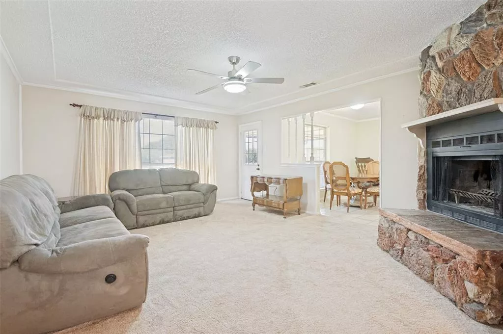 608 Cardinal Drive, Ovilla, Texas 75154
