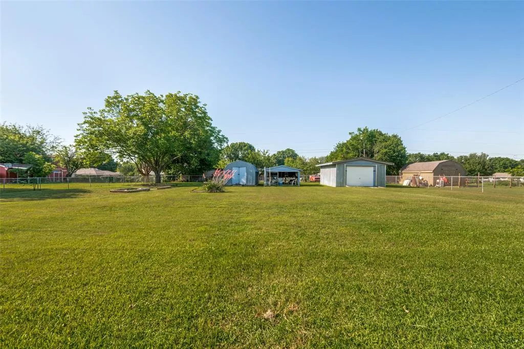 608 Cardinal Drive, Ovilla, Texas 75154
