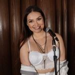 Cantora Bianca Reis