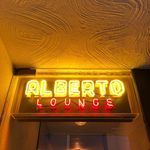 Alberto’s Lounge