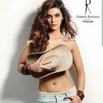 Hot models and Bollywoodgyan