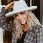 Cara Loren Van Brocklin